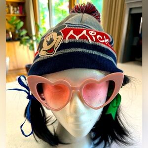 Women’s Pink Heart Sunglasses! Cute! Wedding, Bachelorette Party, Valentines!